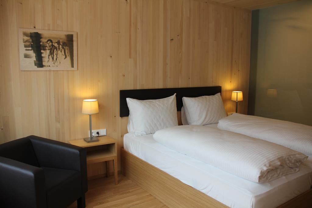 Hotel Am Garnmarkt Götzis Стая снимка